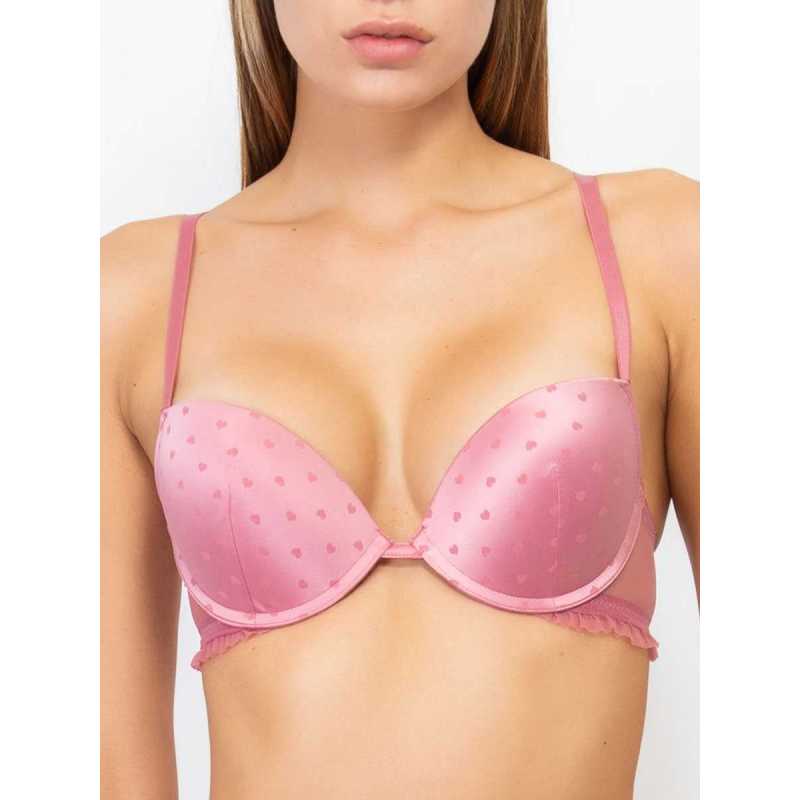 Push-up bra with graduated cups and underwire