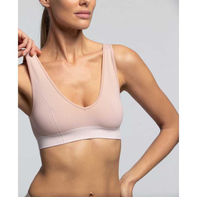 Seamless microfiber brassiere