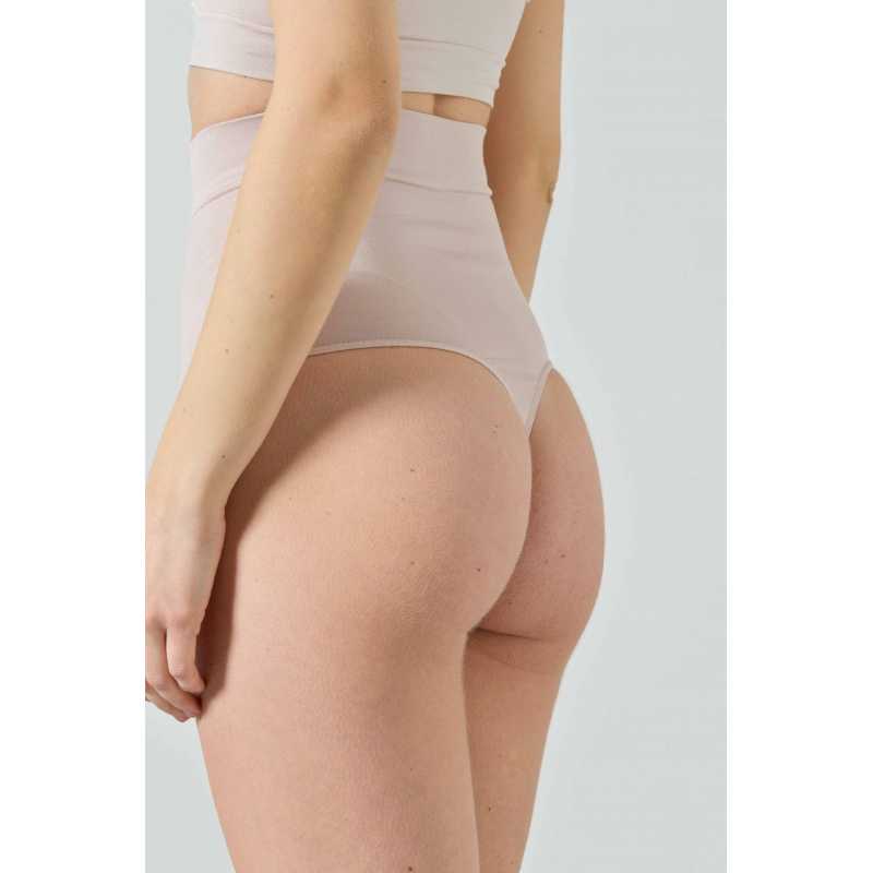 Thong with modeling effect